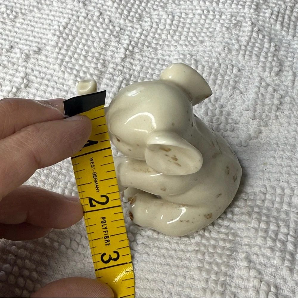 Lenox Handcrafted Porcelain Elephant Figurine Gold Accents Trunk Up Sitting 2.5